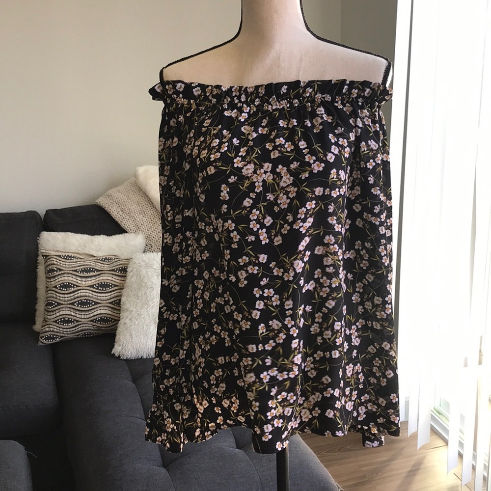 Off shoulder floral blouse